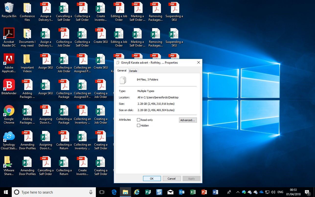 Cluttered Windows desktop